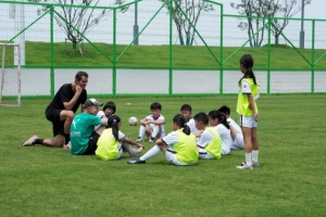门兴学院上海联合南通支云青训打造的暑期足球夏令营火热开营